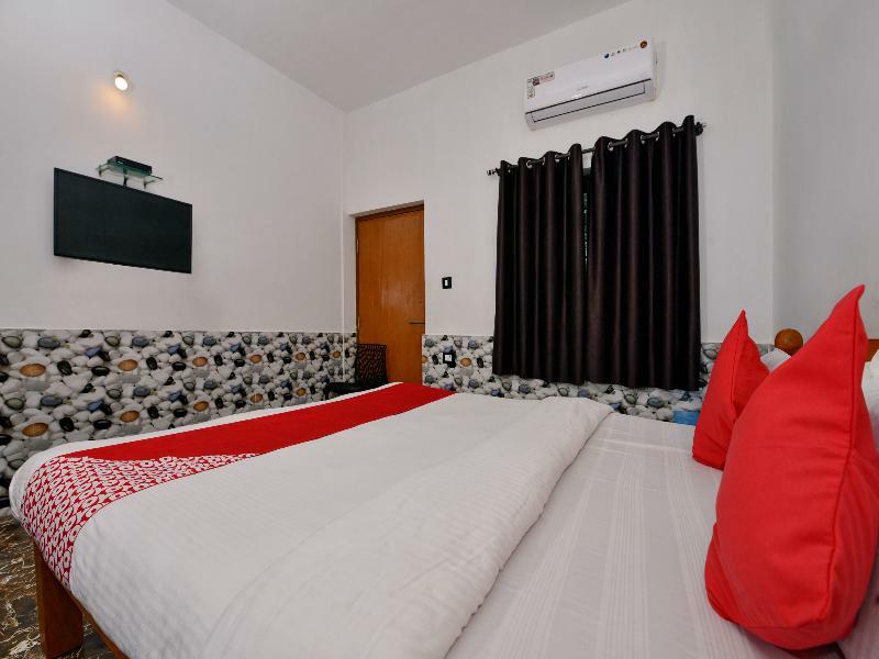 Oyo 10809 Hotel Tushar Inn Baga Exterior photo